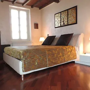Appartement Feeling At -, Varese