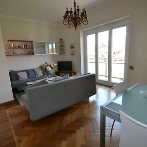 Appartement Magenta, Varese